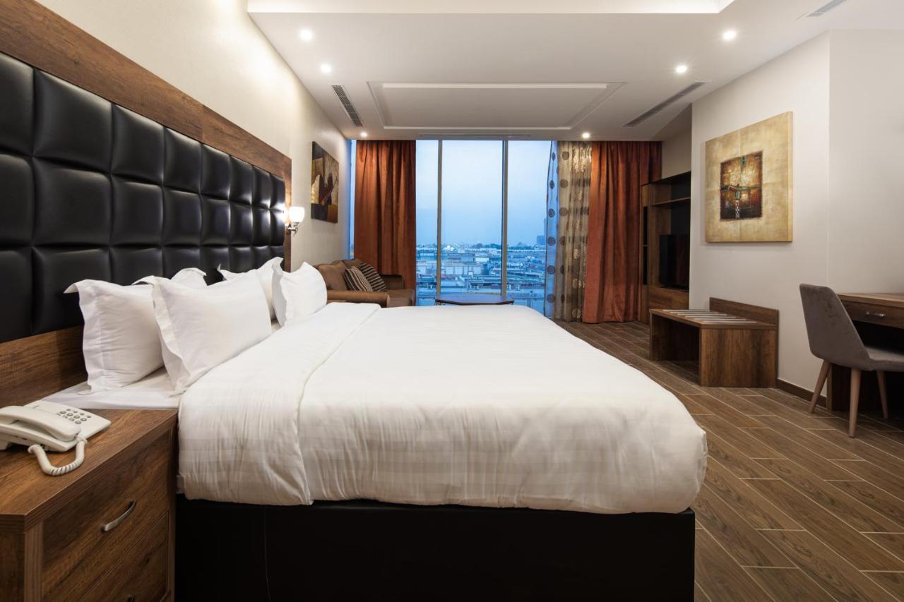 Mirada Purple - Zahra Aparthotel Jeddah Ngoại thất bức ảnh
